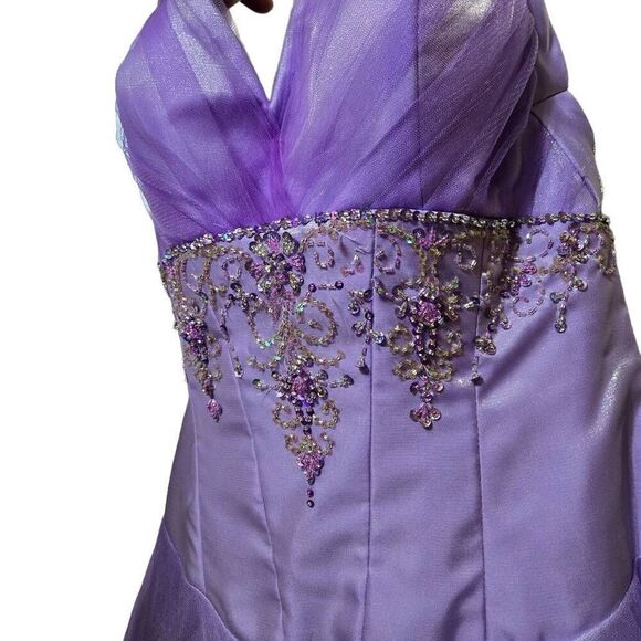 What's Hot for Prom Halter Formal gown dress 8 - Picture 5 of 9